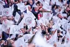 Thumbnail for article: Nieuwe Ajax-shirts liggen op straat: thuis-, uit- en derde shirt uitgelekt