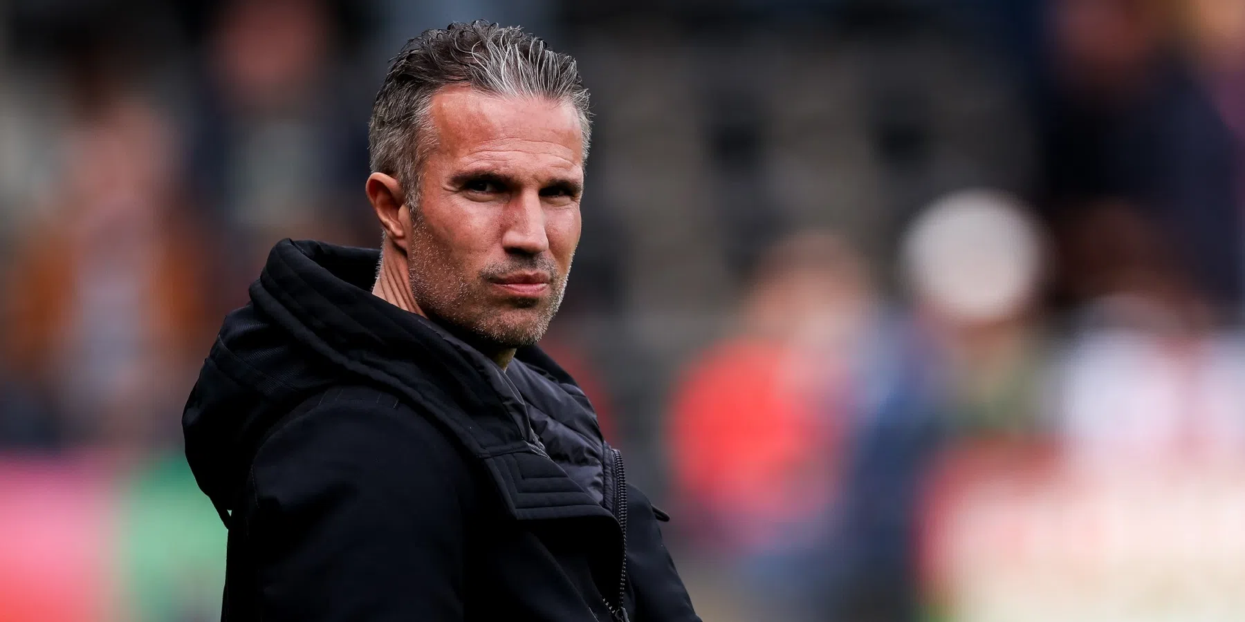 Van Persie kookt van woede door Gözübüyük