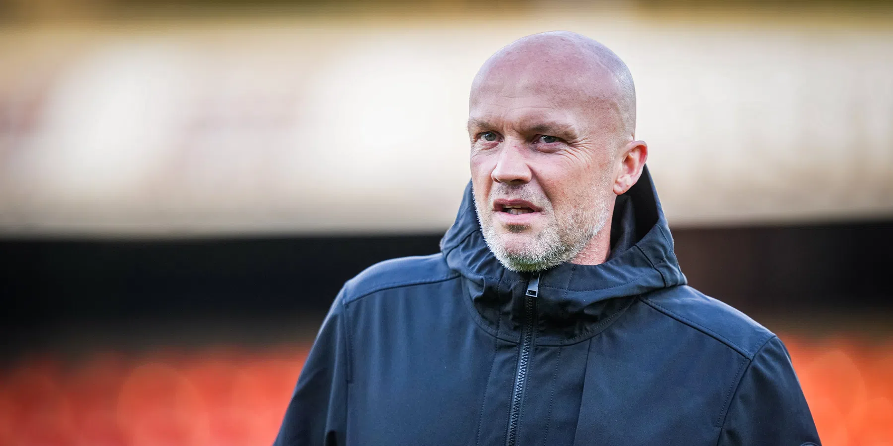 Dick Schreuder en Guus Hiddink steunen Serdar Gözübüyük na NEC-duel
