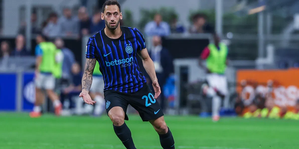 Inter dankt weergaloze Calhanoglu en staat na bizarre slotfase in bekerfinale
