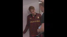 Thumbnail for article: Lukkien eindigt contactverbod met Valente en zoekt hem op na duel met Feyenoord