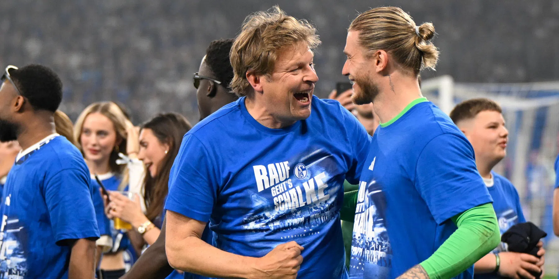 Mulder en Huntelaar spreken van wederopstanding Schalke 04 na promotie