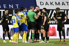 Thumbnail for article: 'Union is een karikatuur van zichzelf aan het worden, men had niets te klagen over de ref'