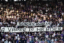 Thumbnail for article: Beerschot-supporters komen met opvallende 'excuses' aan adres van Nainggolan 