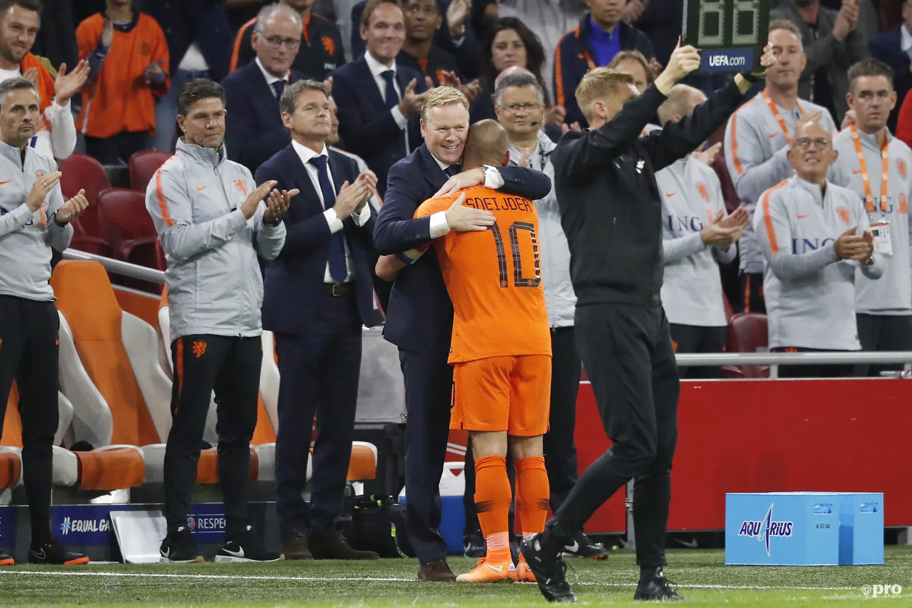 Sneijder velt oordeel over Koeman bij Oranje