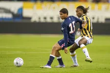 Thumbnail for article: 'PSV voorkomt transfervrij vertrek van talent (18) met nieuw contract'