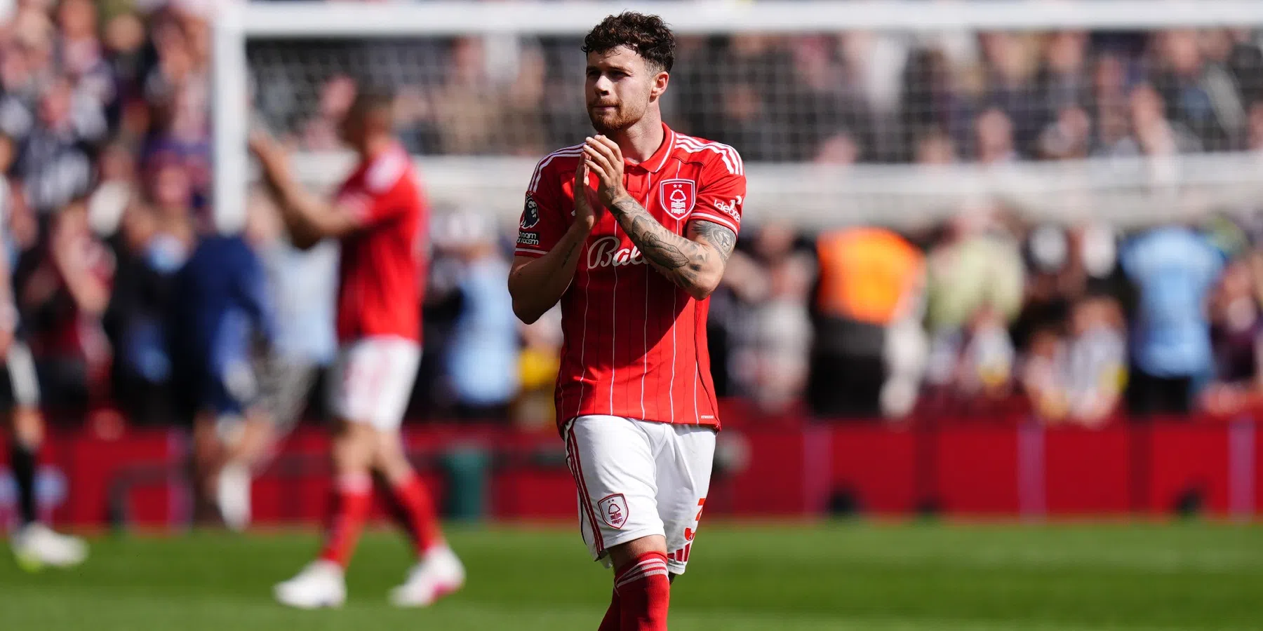 'Manchester United richt vizier op Forest-back Williams'