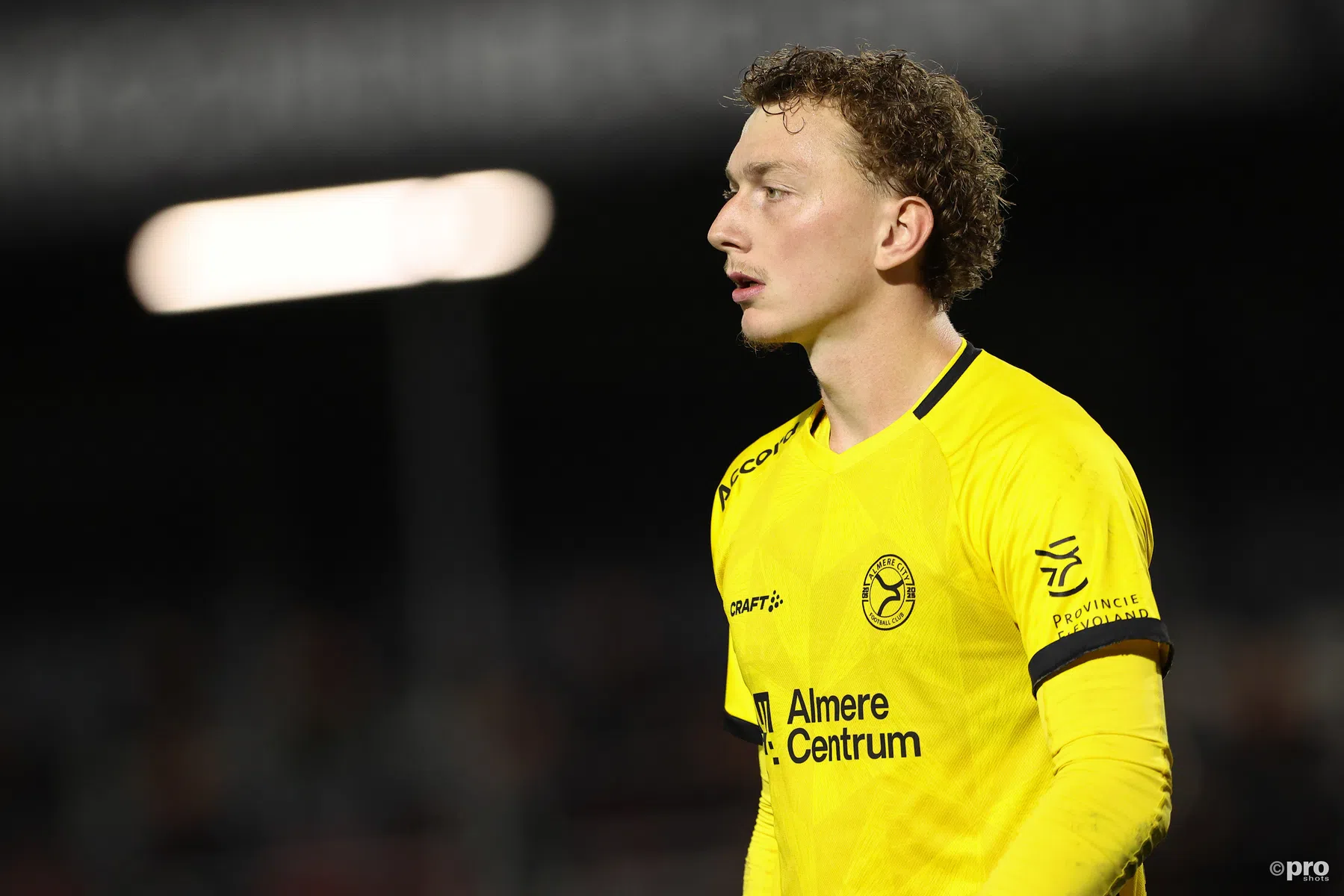 Almere City-schlemiel Kuijsten schuldbewust voor de camera