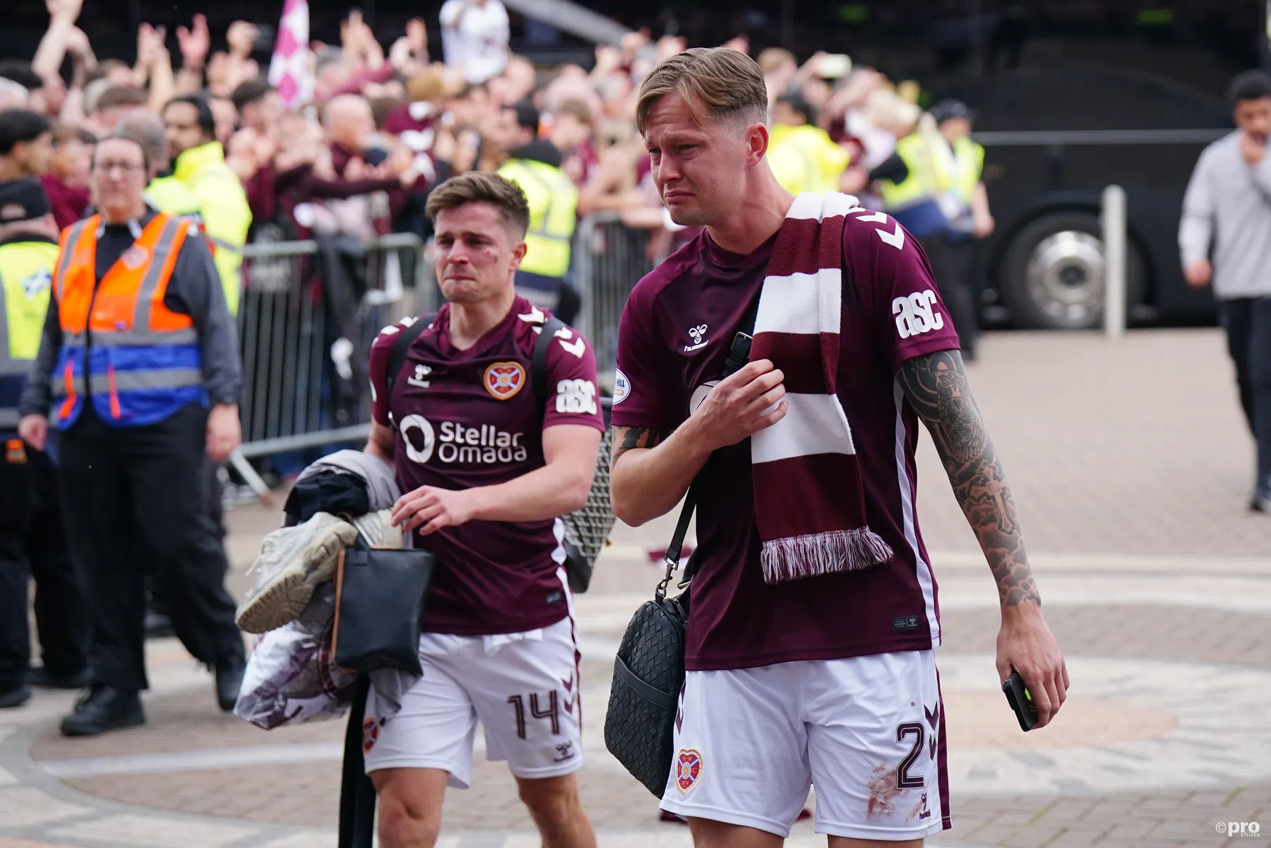 Hearts hekelt 'schandelijke taferelen' na kampioensduel met Celtic