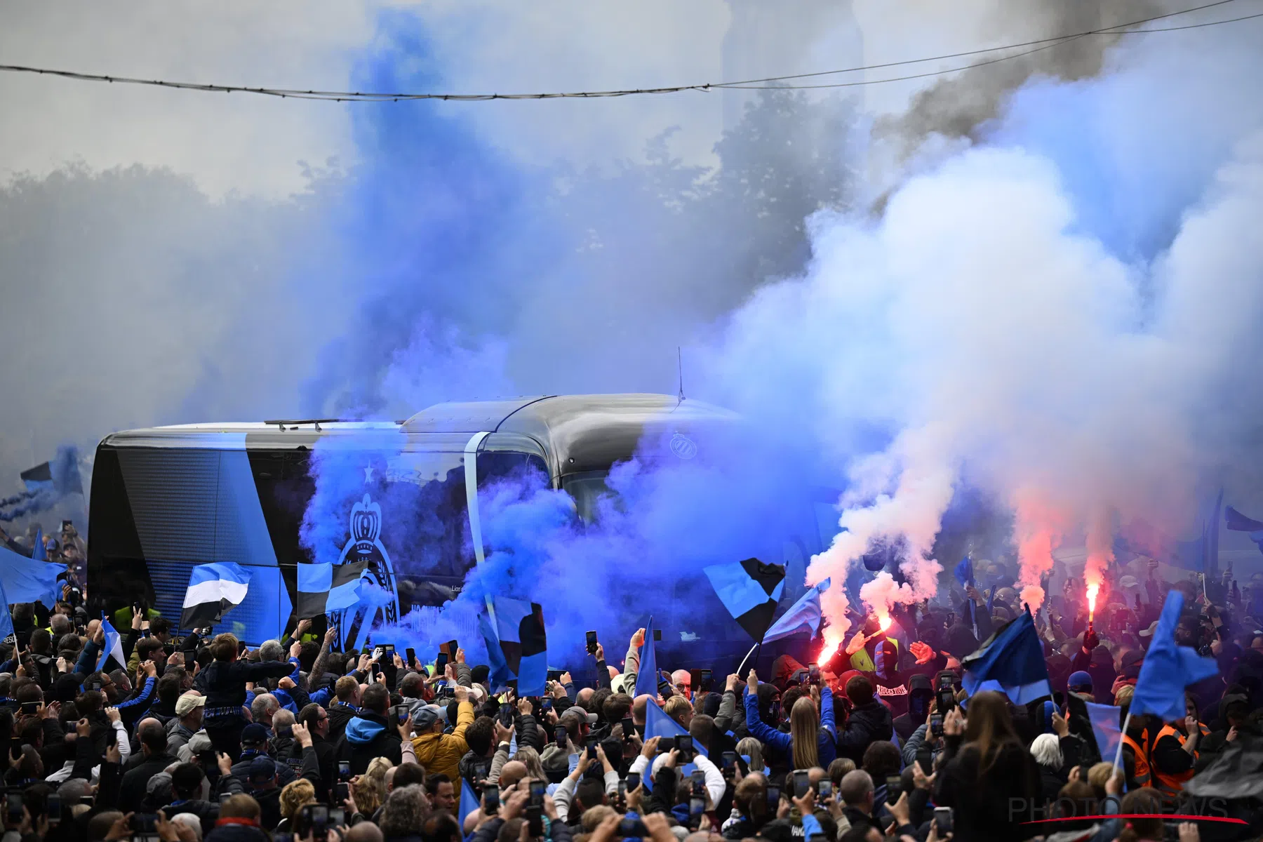 Club Brugge veroordeelt racisme na nazigroet supporter
