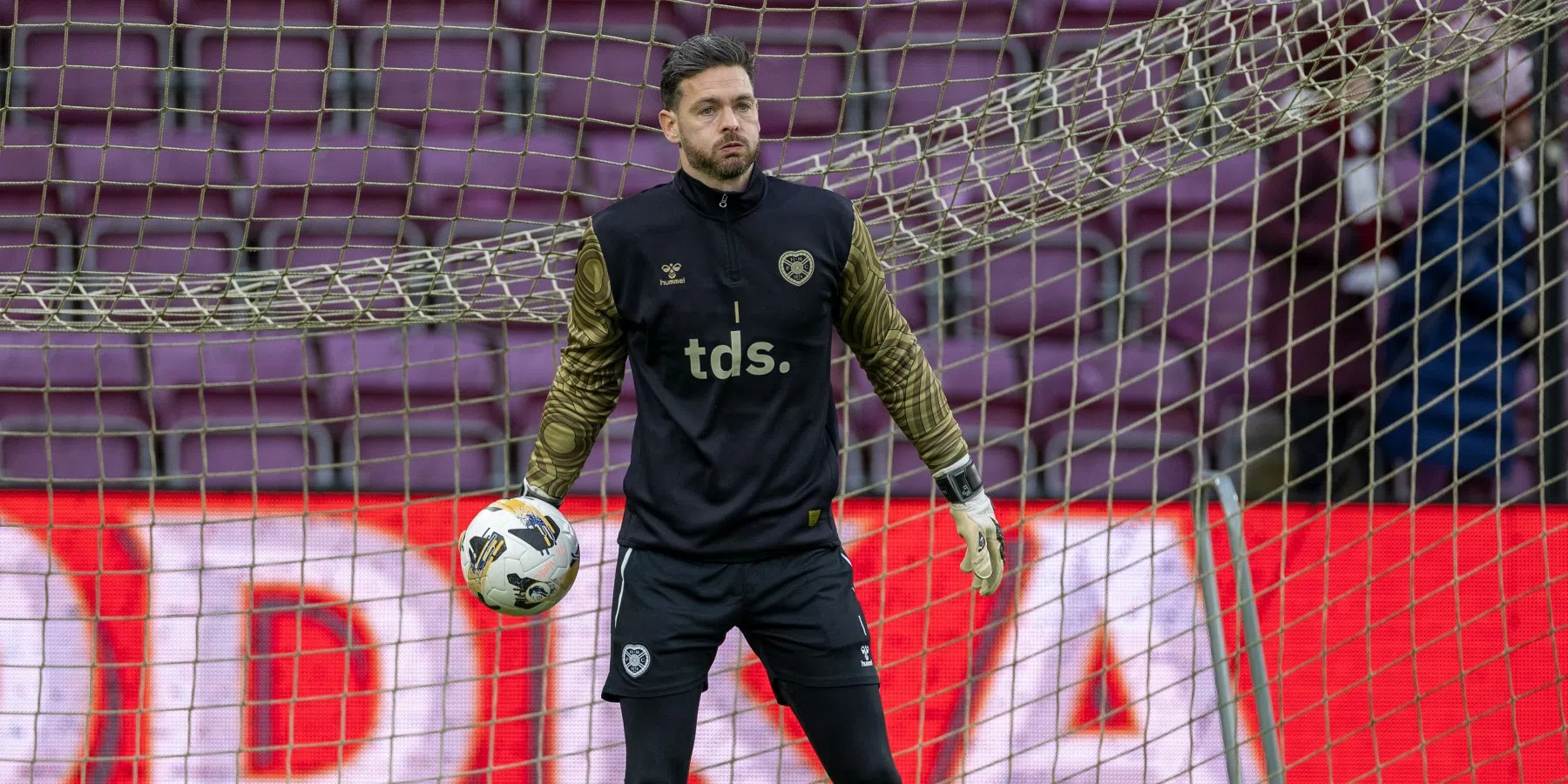 Schotland roept 43-jarige doelman op voor WK 2026
