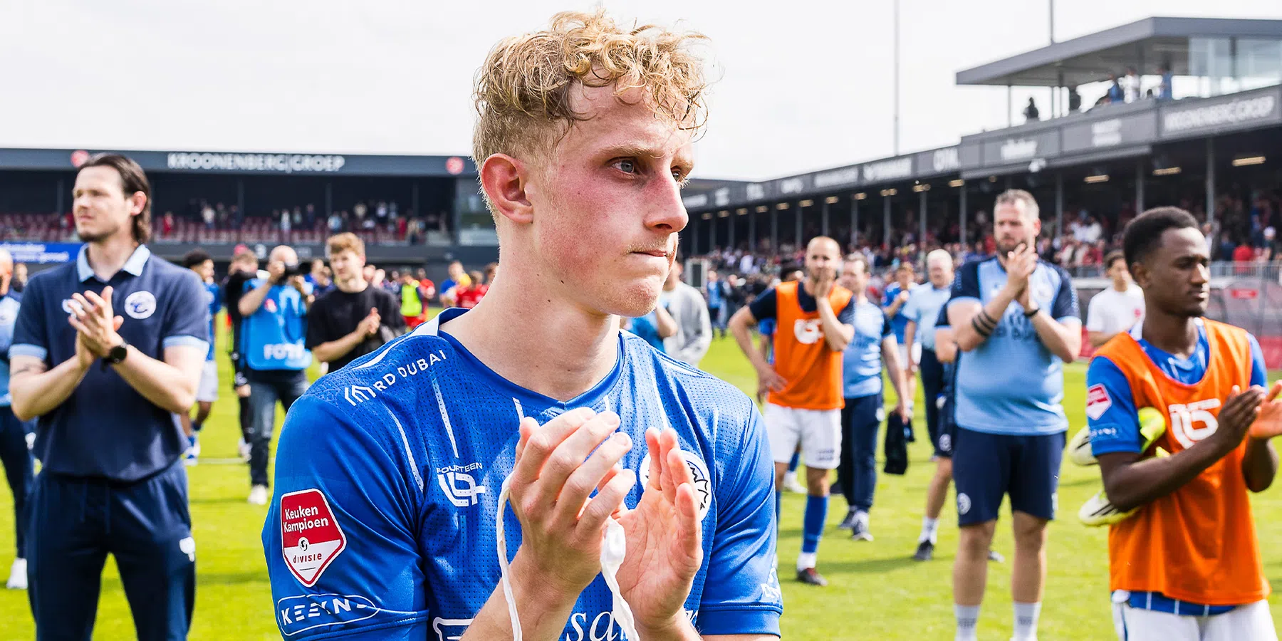 FC Twente informeert bij FC Den Bosch naar talentvolle linksback Mees Laros