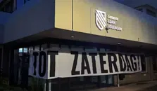 Thumbnail for article: Willem II-fans dringen Volendam binnen: fanatieke aanhang deelt massaal spandoeken