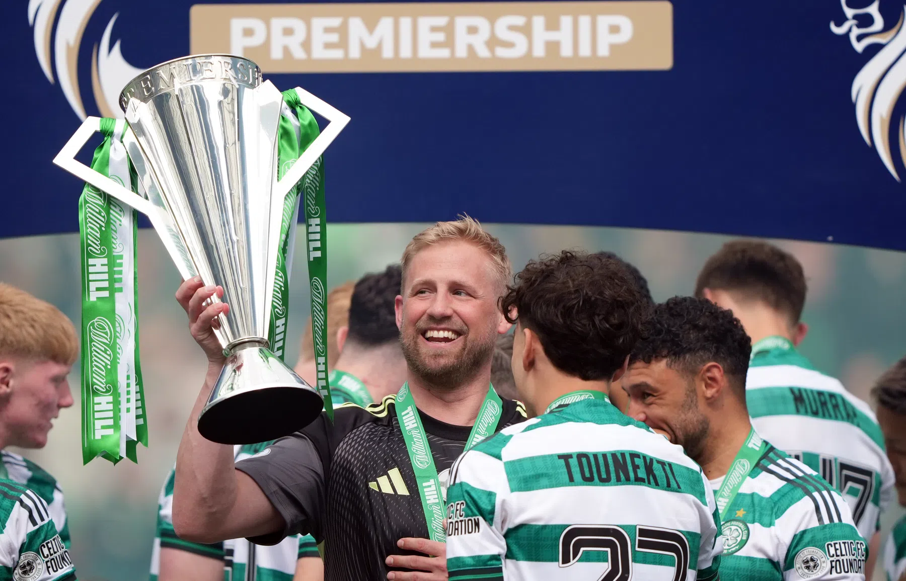 Schmeichel (39) zet punt achter zijn carrière