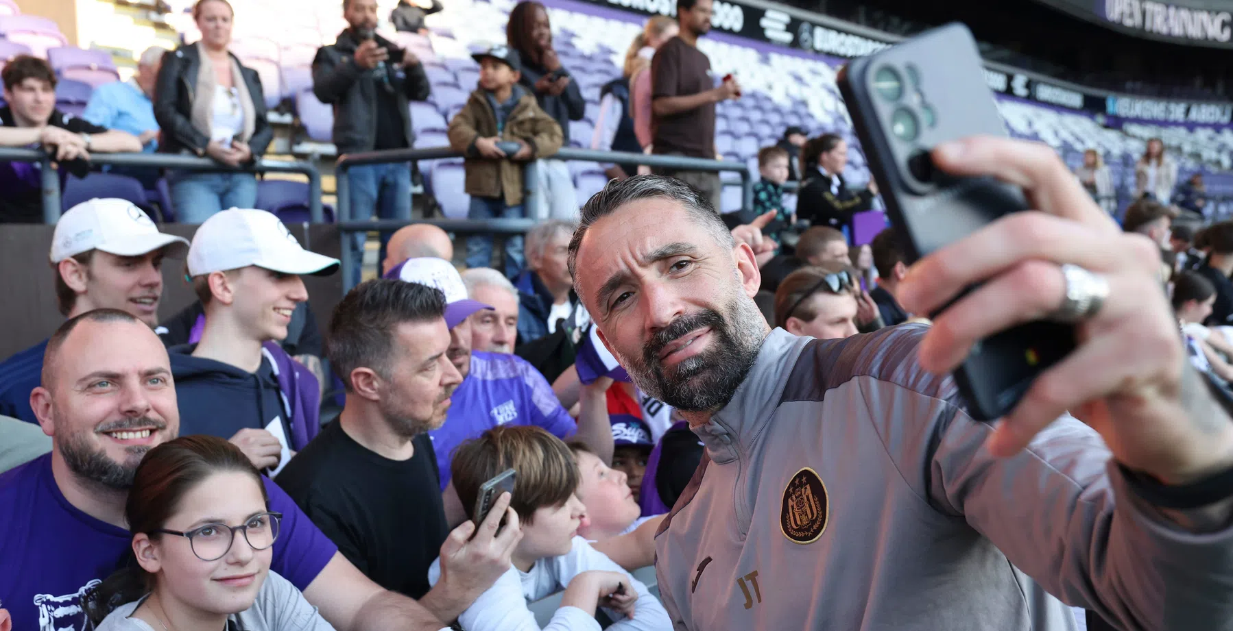Na zeven jaar neemt Anderlecht afscheid van kledingsponsor