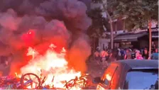 Thumbnail for article: 'Oorlogsgebied': Parijs onherkenbaar door massale rellen na CL-winst van PSG