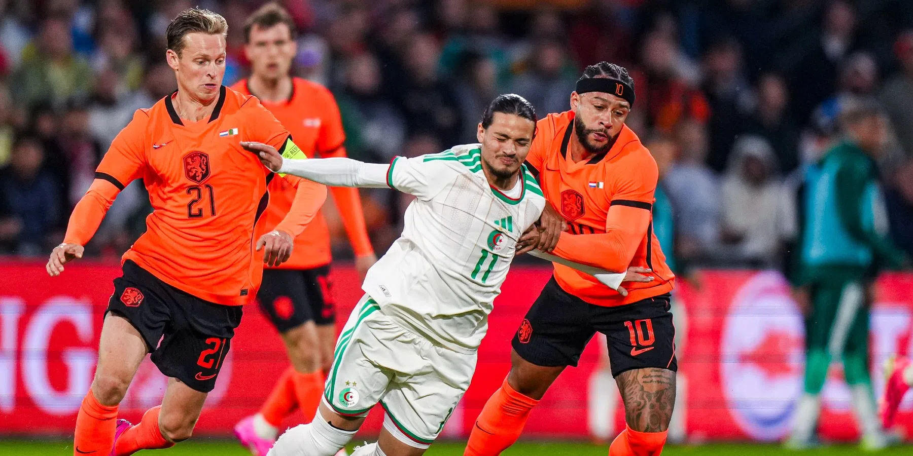 Nederland verliest van Algerije in uitzwaaiwedstrijd door goal Hadj Moussa