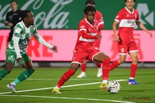 Thumbnail for article: 'Babadi maakte geen indruk bij Antwerp, Nederlander mag vertrekken bij PSV'