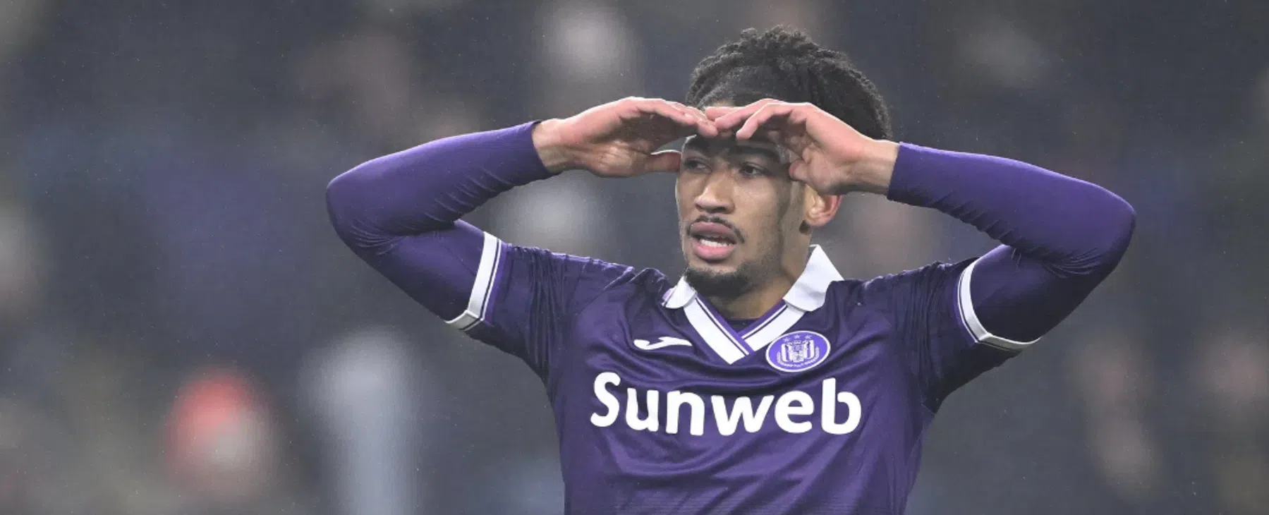 Foutje van Saliba: RSCA-middenvelder lekt het nieuwe paars-witte tenue