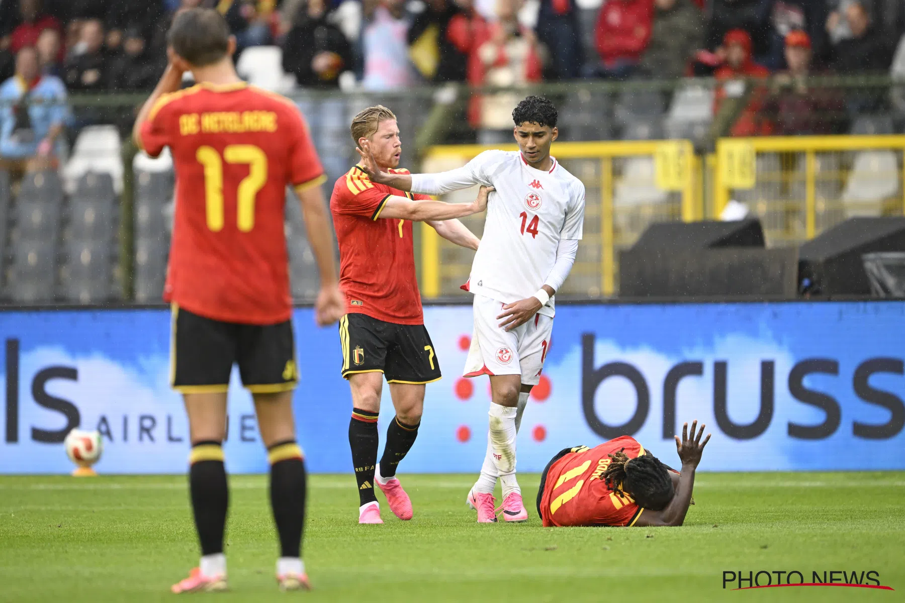 Hein Vanhaezebrouck over furieuze De Bruyne en Garcia rond Doku 