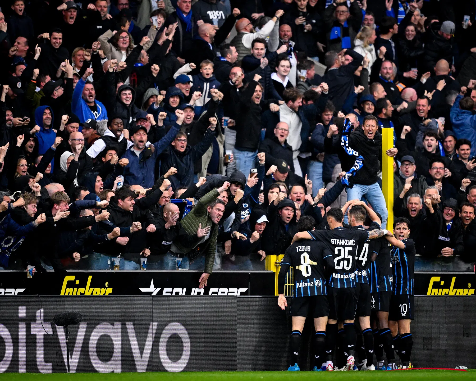 Uitgestelde boete voor Club Brugge na nazigroet