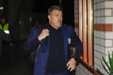 Thumbnail for article: Verweij ziet duidelijke uitkomst bij Ajax: 'Dat zal Jordi Cruijff respecteren'