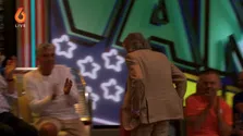 Johan Derksen rent plots de Vandaag Inside-studio uit: 'Ik moet weg!'