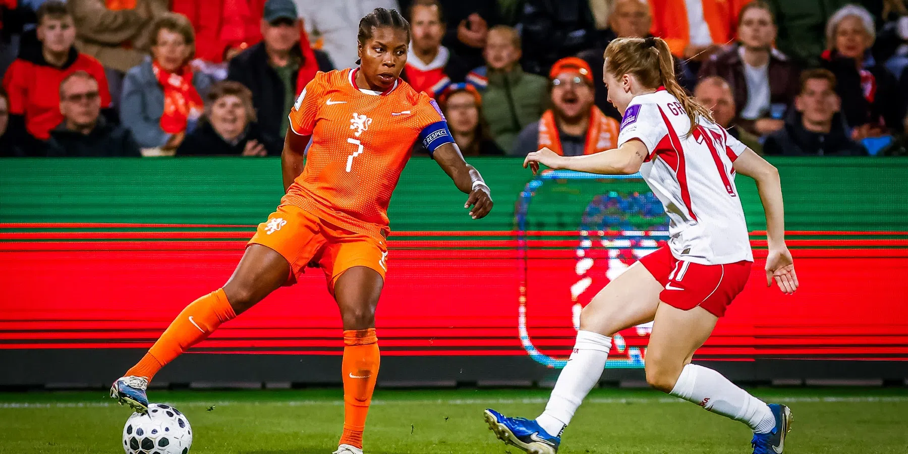Oranjeleeuwin Beerensteyn tekent bij Real Madrid