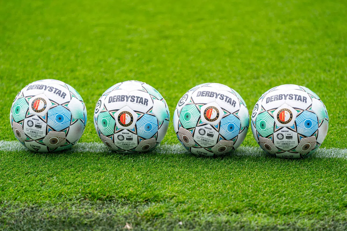 Nieuwe wending rond Nieuwe wending rond Feyenoord plukt groot spitsentalent weg uit jeugdopl