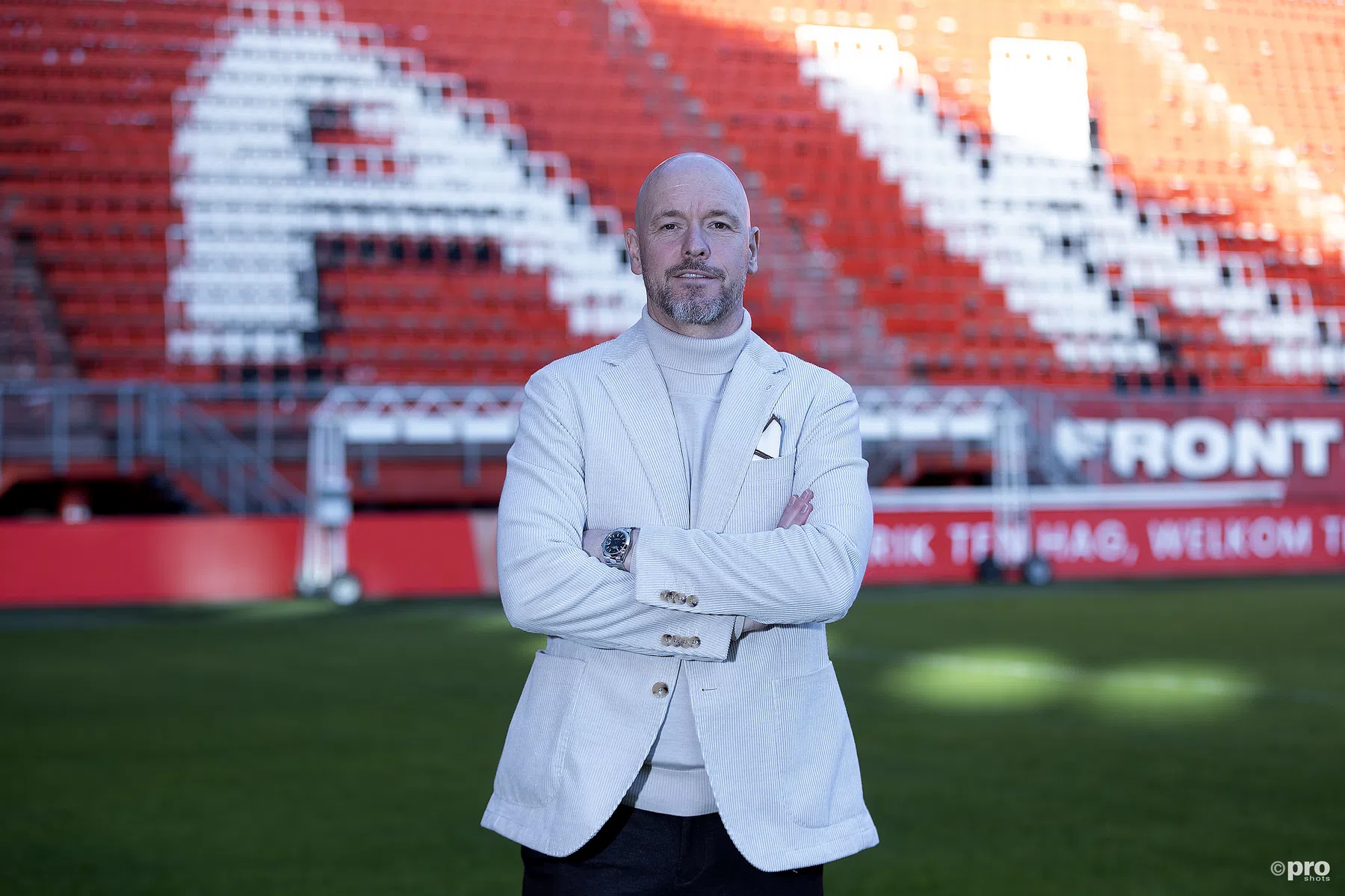 Ten Hag over geen trainer meer zijn en nieuwe rol bij Twente