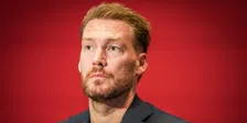 'Dat dit bij Ajax gebeurt na het vertrek van Beuker, kan je opvatten als signaal'