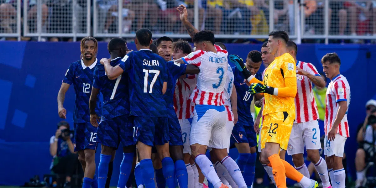 Franse pers woest over WK-gedrag Paraguay