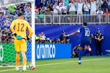 Thumbnail for article: Franse bond steunt Mbappé en stapt naar OM: 'Volstrekt verwerpelijk'