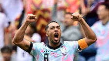 Thumbnail for article: "Youred" Tielemans maakt indruk bij United-fans nog voor eerste wedstrijd