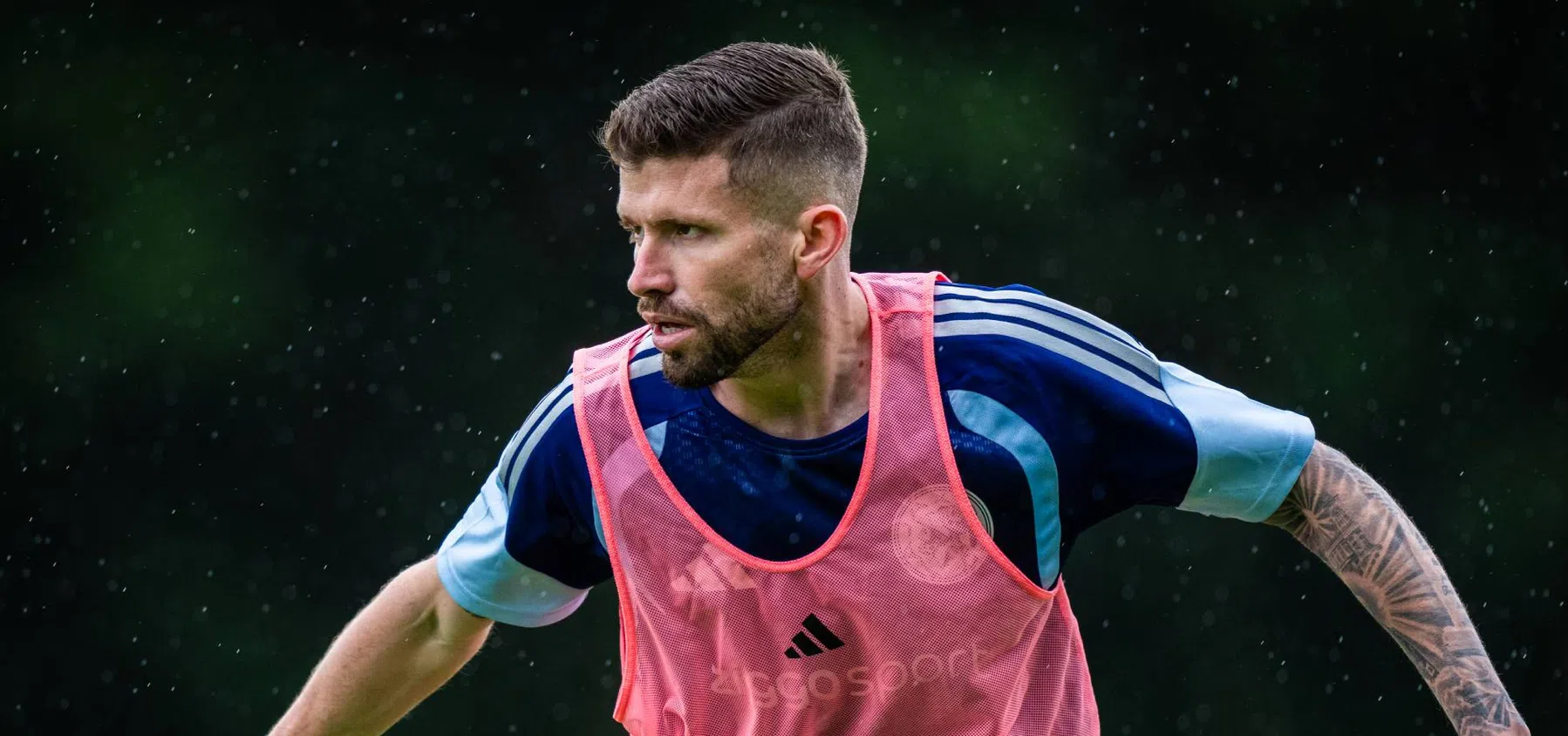 Ajax-fans genieten van basisdebuut en eerste doelpunt Caio Henrique