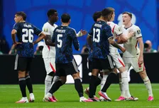 Thumbnail for article: Perez geniet van WK-strijd: 'Binnen drie minuten is het hele plan uit het raam'
