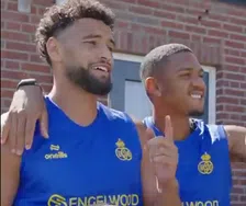 Voor en na de training bij Union: Van dansen naar afgepeigerd op de grond