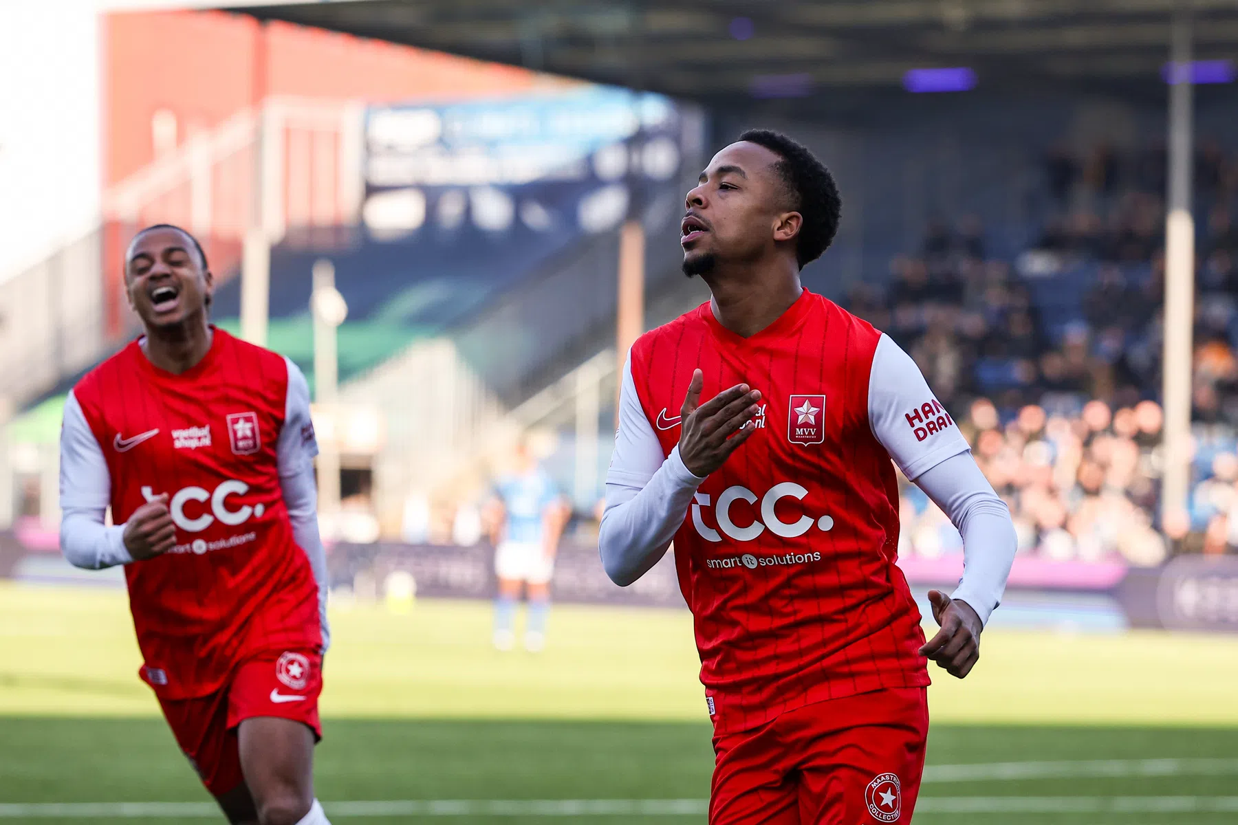 Silva Timas verlaat MVV voor 'mooie club' in Eredivisie: 'Erg interessante speler'