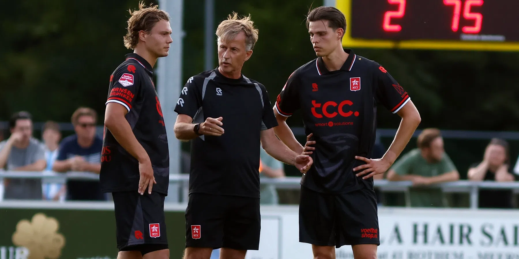 Jonker vertelt over Feyenoord-aanwinst Reiss Nelson