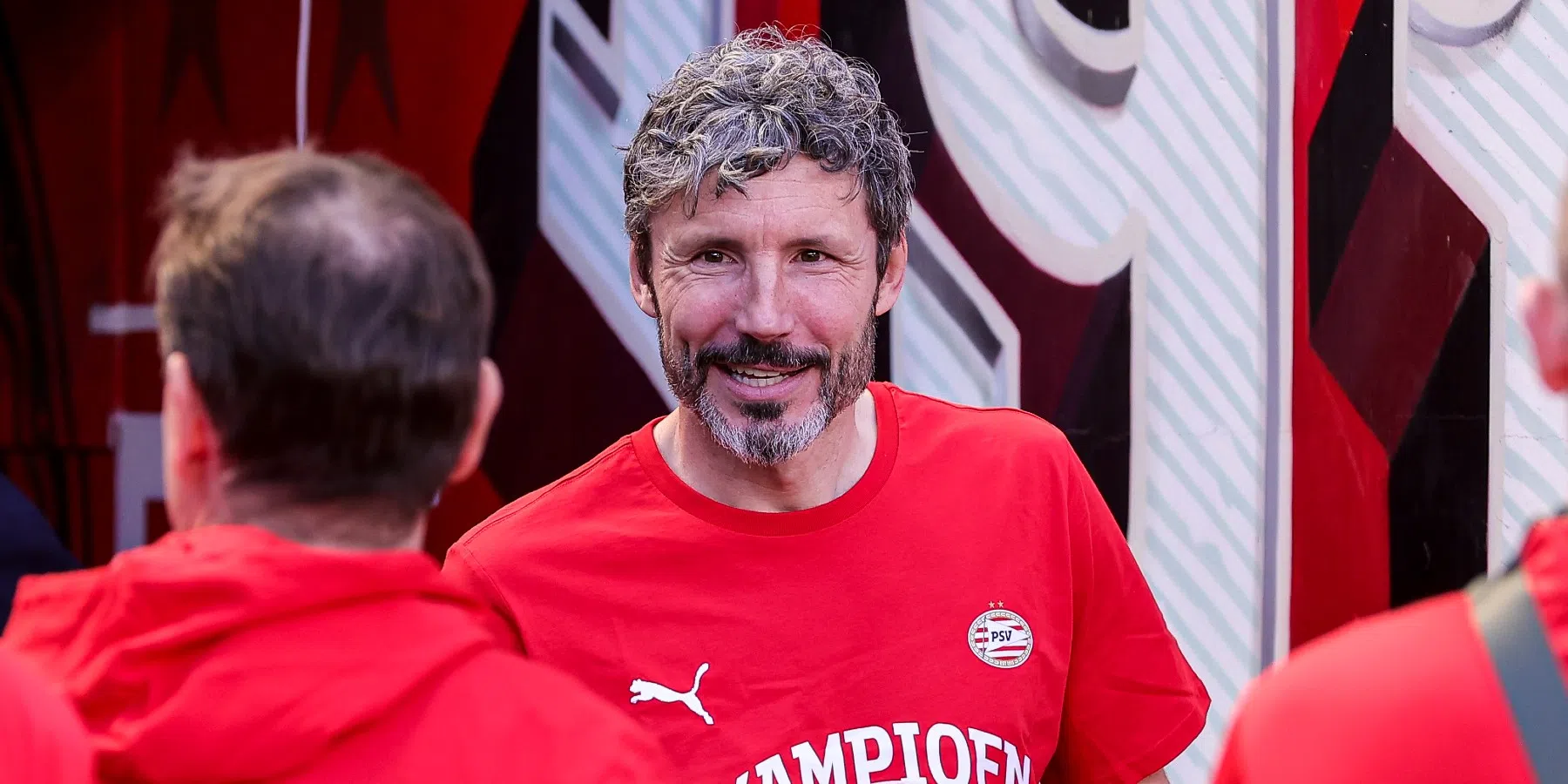 Mark van Bommel trof man met een pistool bij zijn appartement