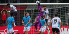 Thumbnail for article: Feyenoord buigt achterstand om tegen Charleroi en blijft foutloos in voorbereiding
