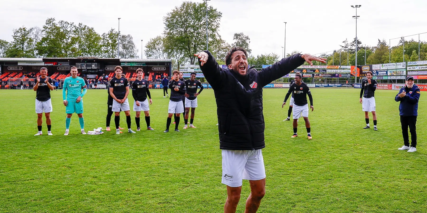 Nasser El Khayati baalt dat hij nooit voor Feyenoord heeft gespeeld