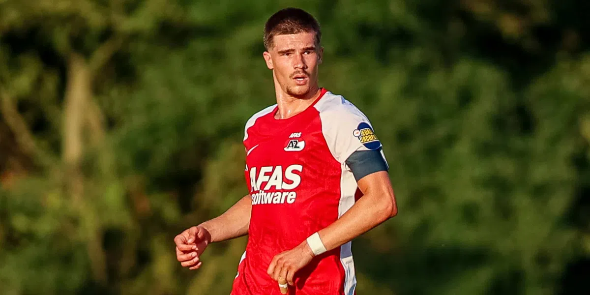 AZ-verdediger legt zich voor spits: 'Ik ga ervoor liggen bij transfer'
