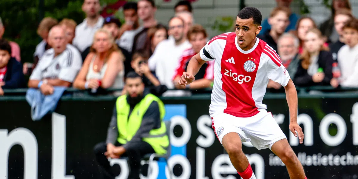 Ouazane doet opvallende belofte: 'Dit zou ik nooit doen' bij Ajax