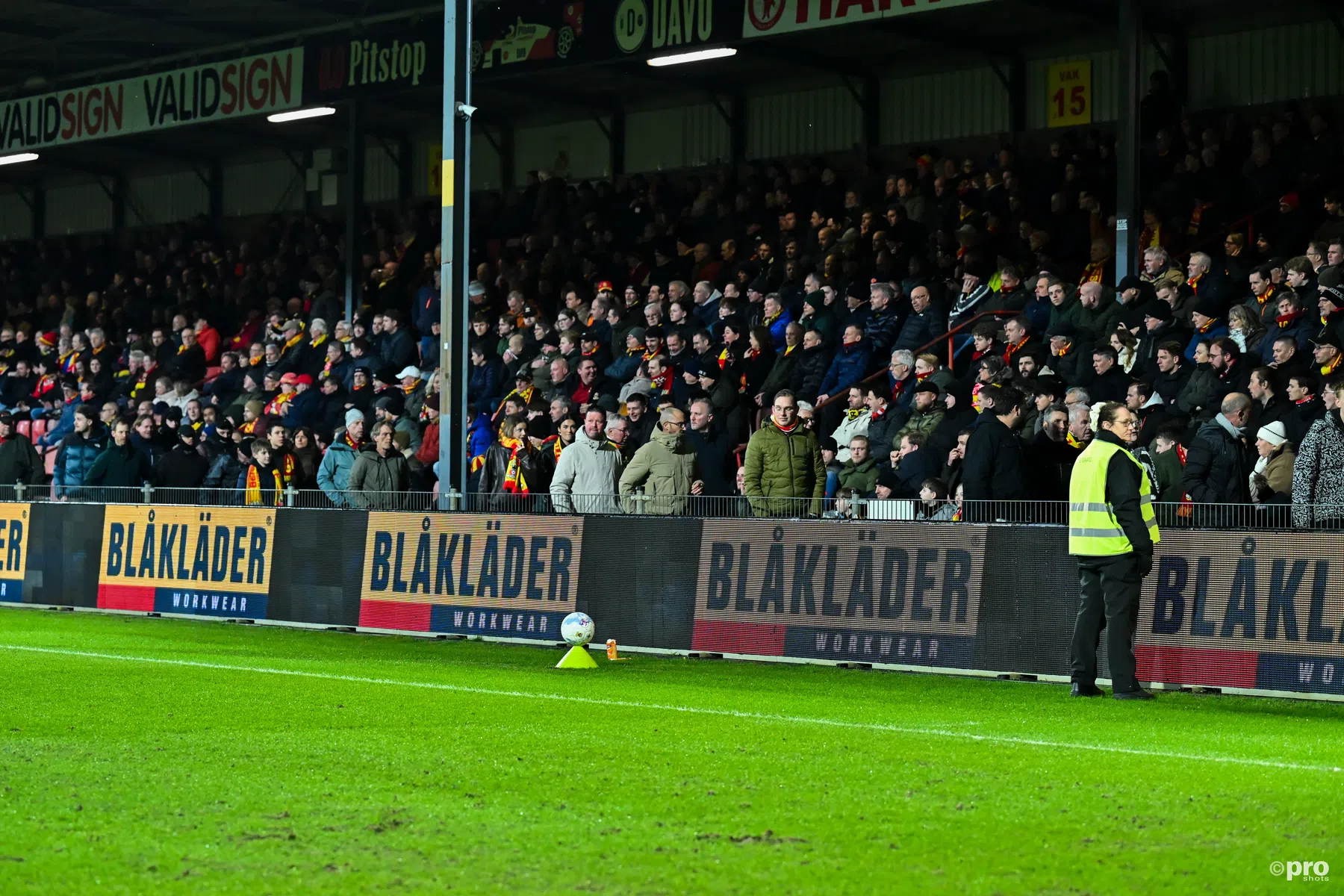 Go Ahead Eagles-fans boycotten massaal uitwedstrijden