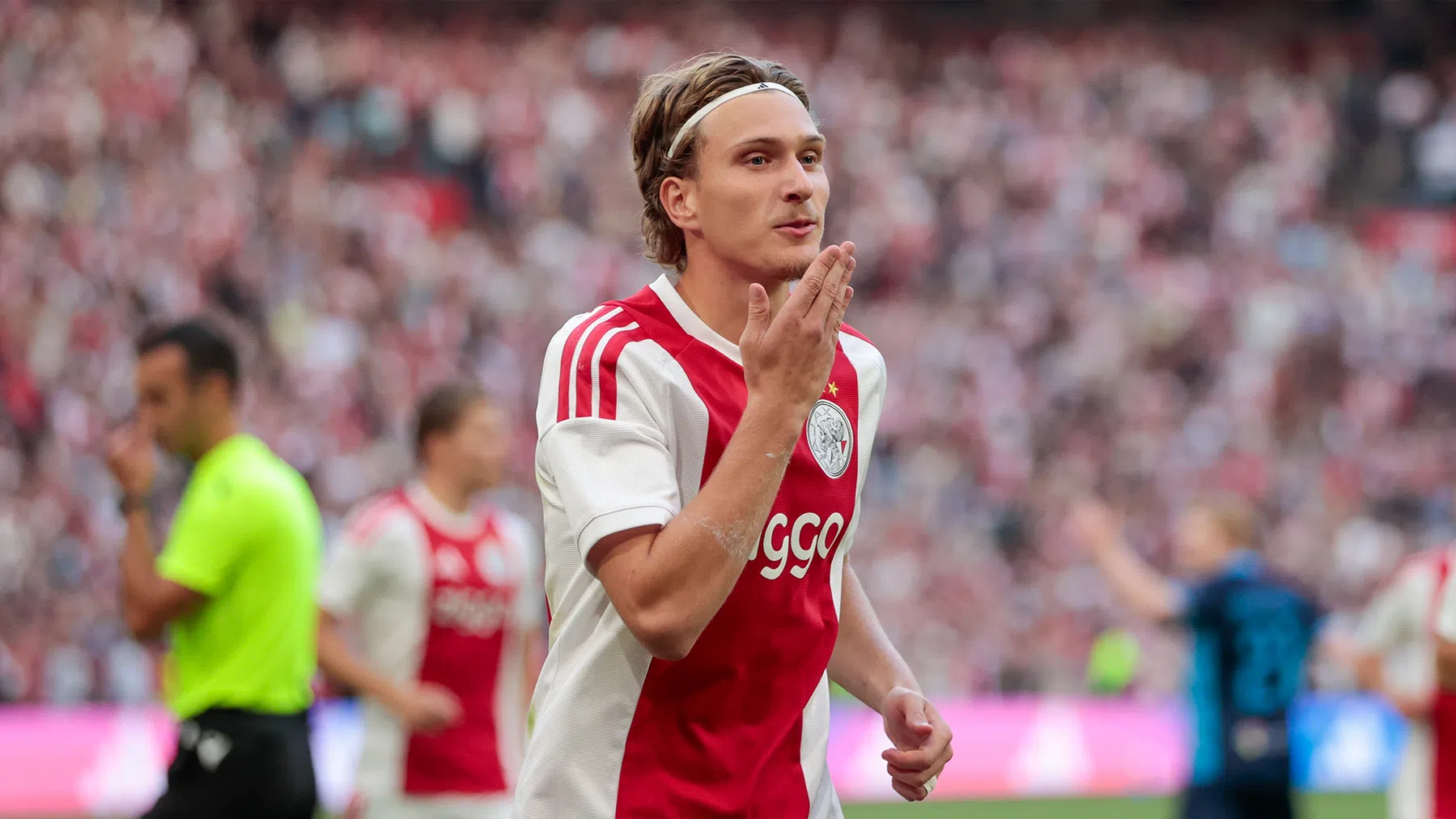 Praat mee op VP: Ajax - Shelbourne