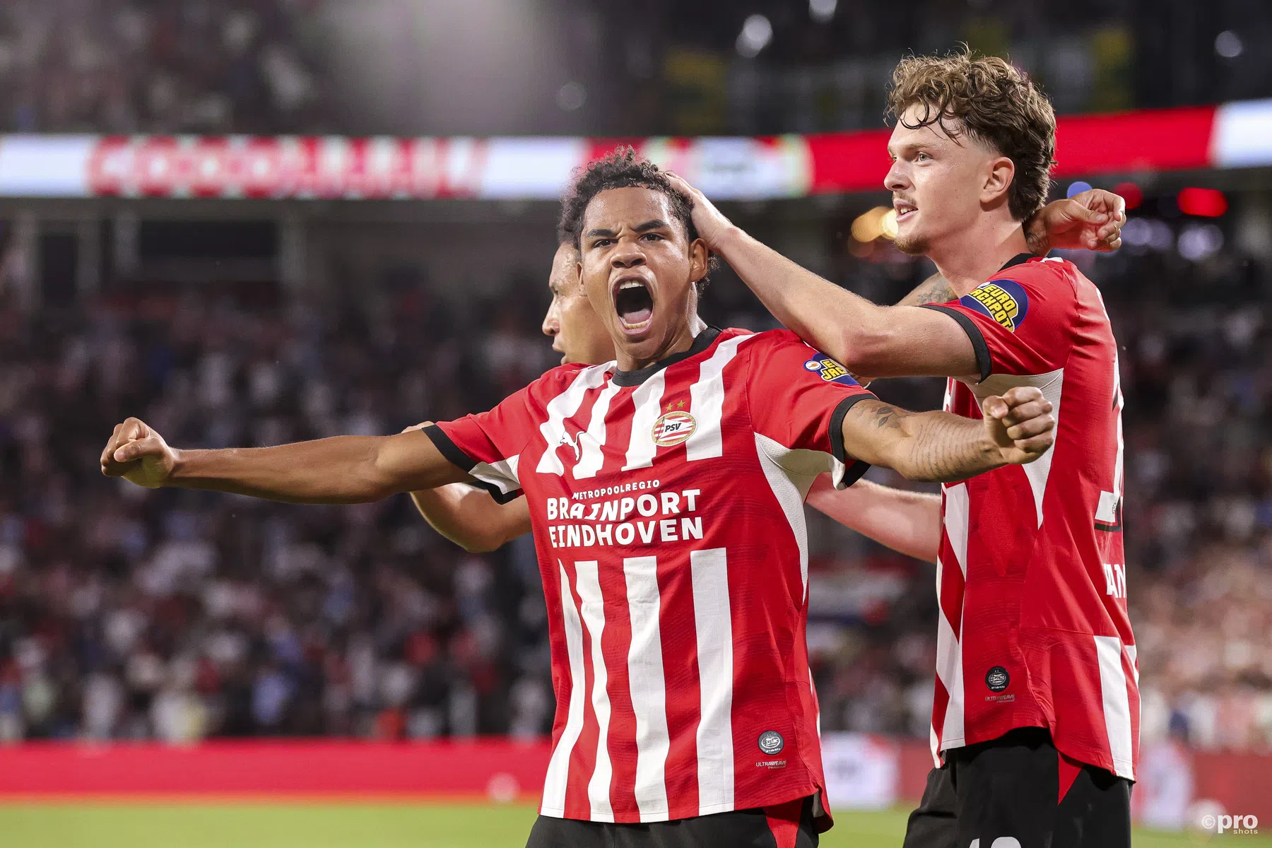 Hans Kraay lovend over Fernandez, Van Polen kritisch op PSV