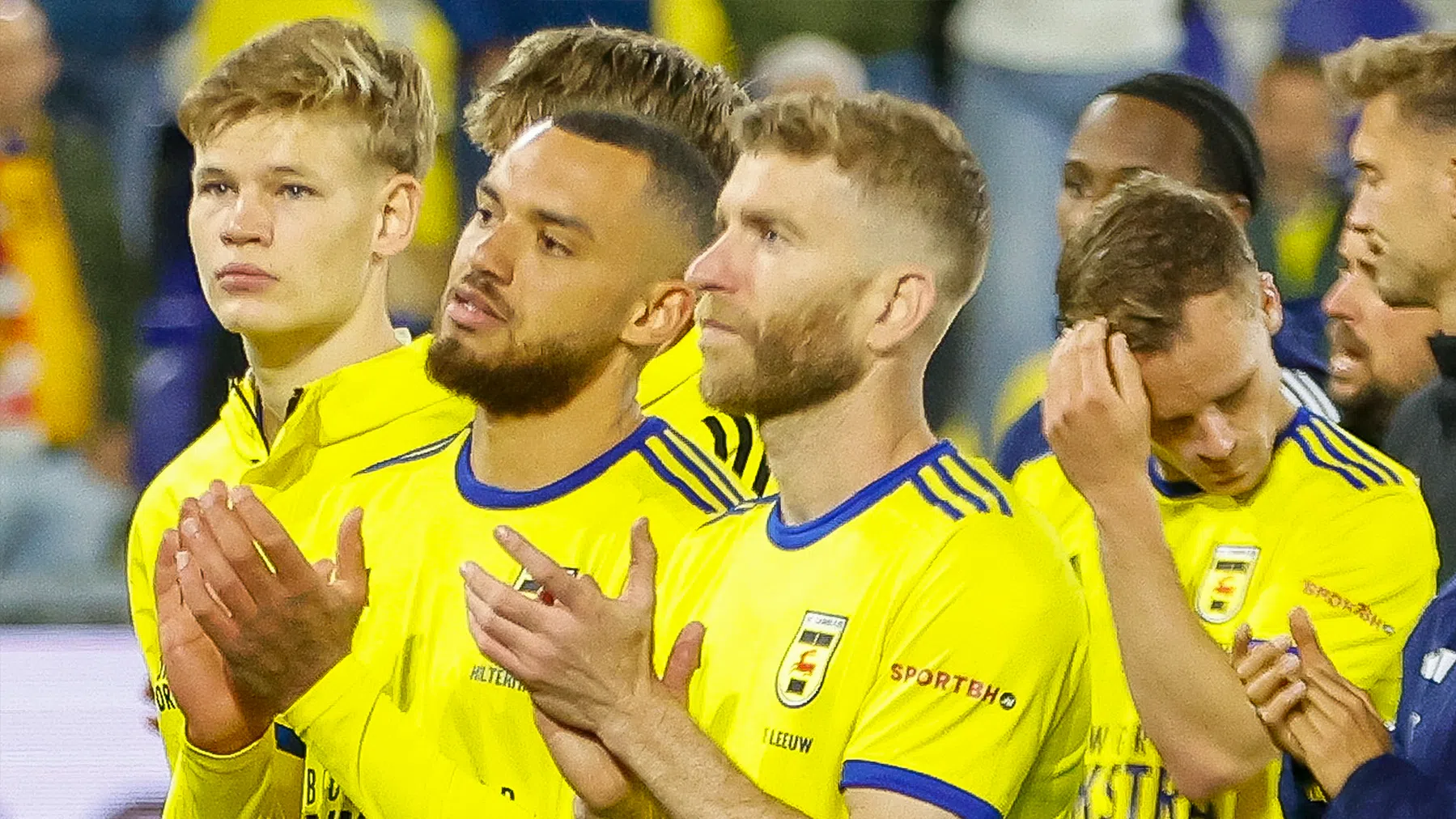 Jeredy Hilterman is op proef bij Vitesse