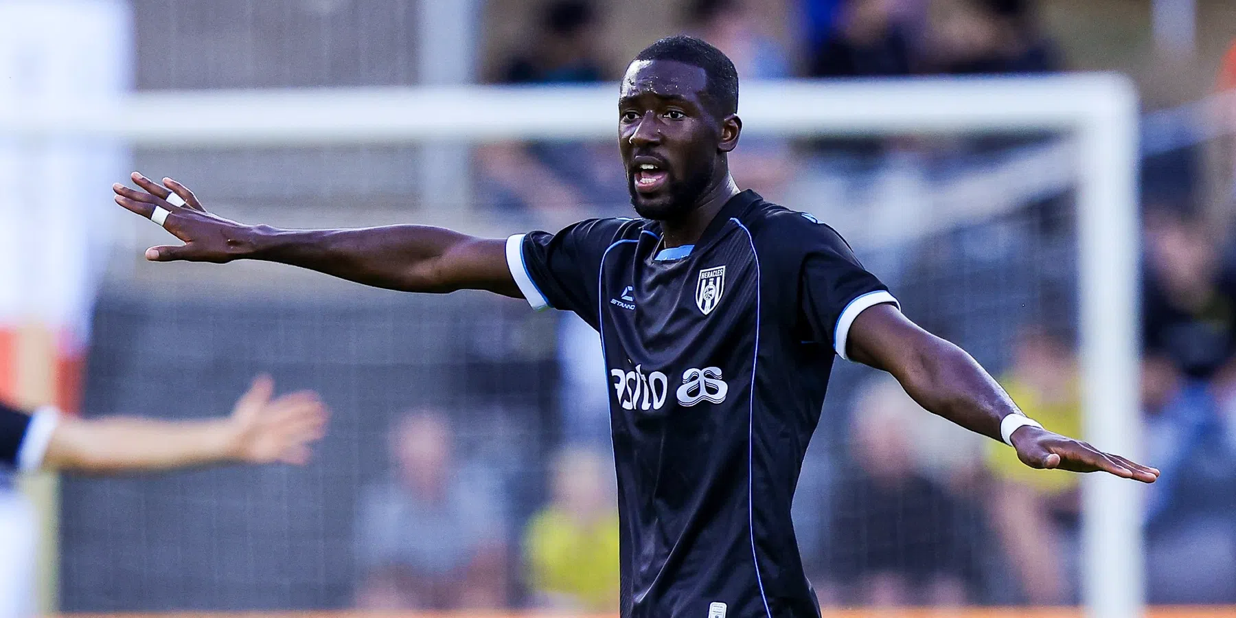 Heracles-aanwinst vertelt over vorige avonturen: 'Kreeg maar één maandsalaris'