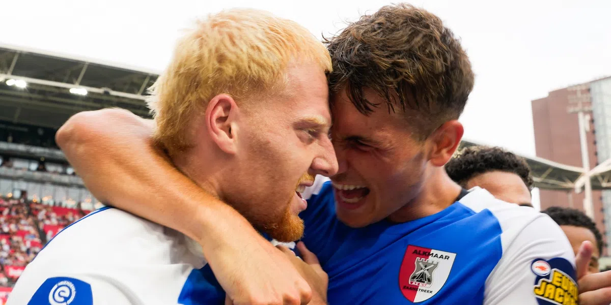 AZ jaagt FC Utrecht dieper de put in met indrukwekkende 1-4 zege